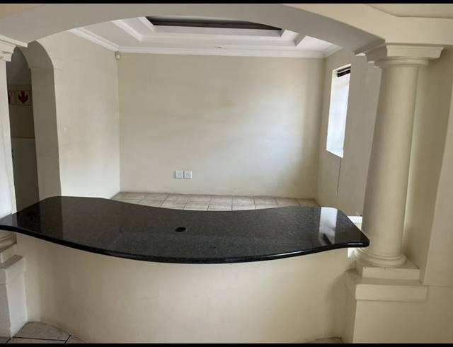 OFFICE PROPERTY TO RENT IN MILNERTON CENTRAL